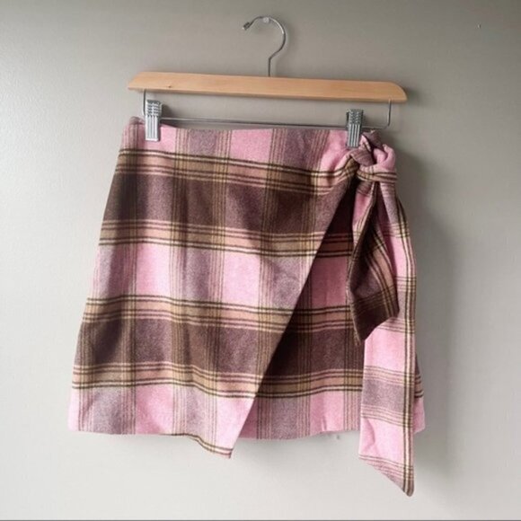 𝅺WILFRED | New Wrap Front Wool Mini Skirt Pink Brown Plaid Size 0 Aritzia - Picture 2 of 6